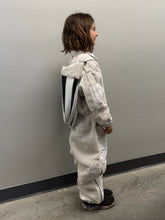 Load image into Gallery viewer, Youth Ventilated Bee Suit with Fencing Veil
