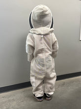 Load image into Gallery viewer, Youth Ventilated Bee Suit with Fencing Veil
